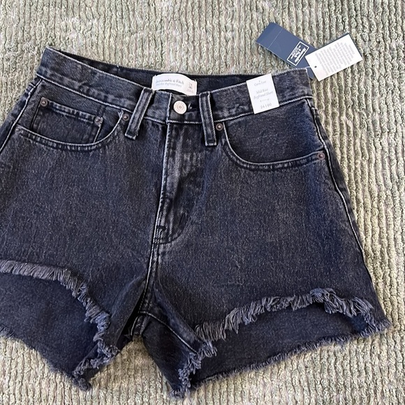 NWT Boyfriend Short Abercrombie and Fitch - Picture 1 of 8